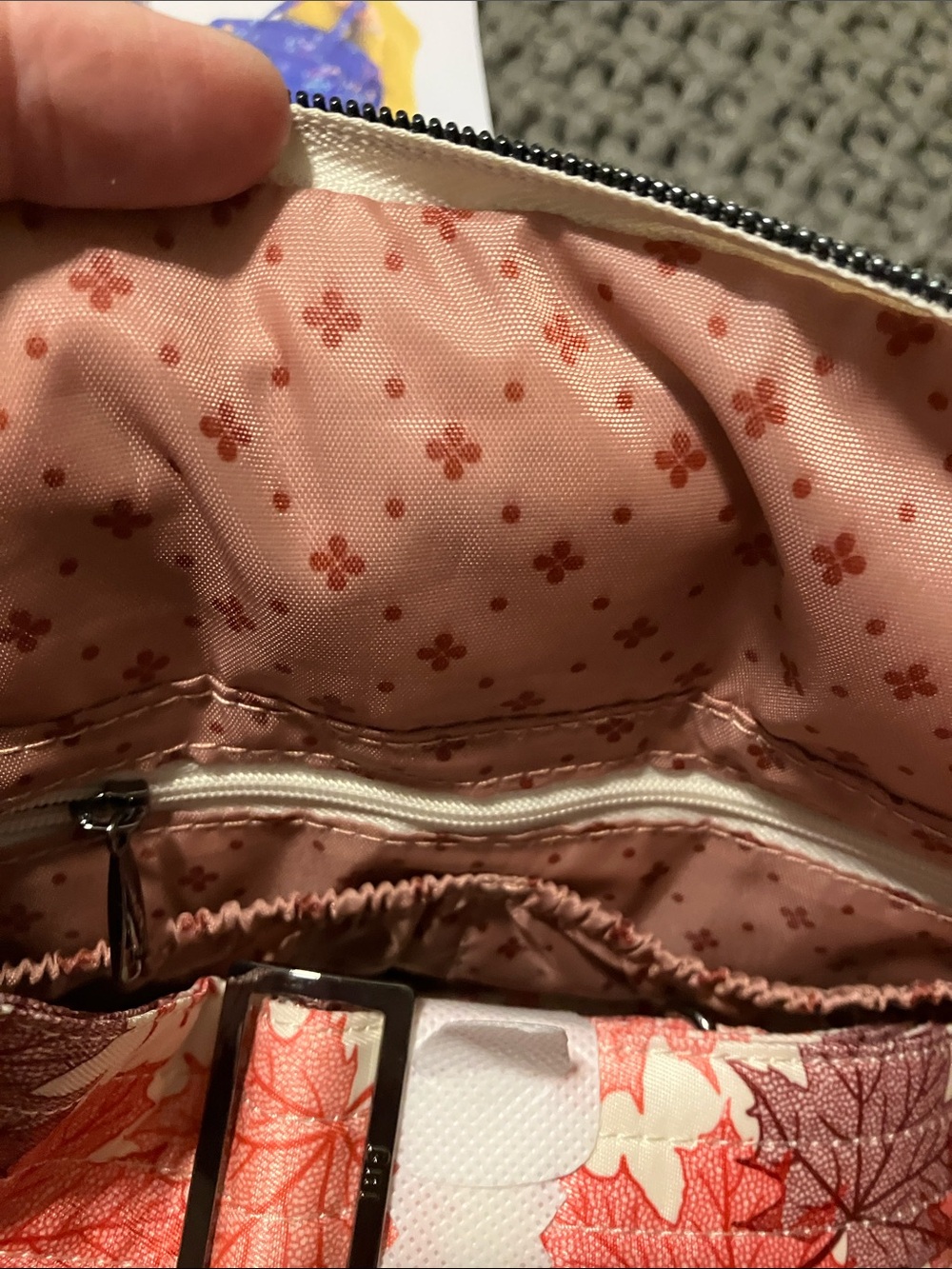 NWT Lug Dory Mini Maple Leaf Print Bag - Picture 5 of 6